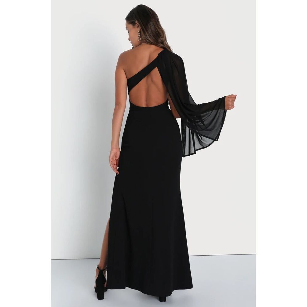 Lulus Majestic Attitude Black Cape Sleeve One-Shoulder Maxi Dress Size L NWT - Picture 2 of 9